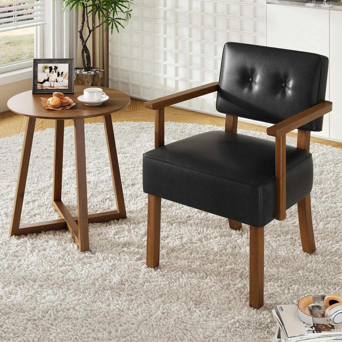 Lounge Sessel Schwarz | Bequemer Wohnzimmerstuhl mit Holzbeinen in Lederoptik