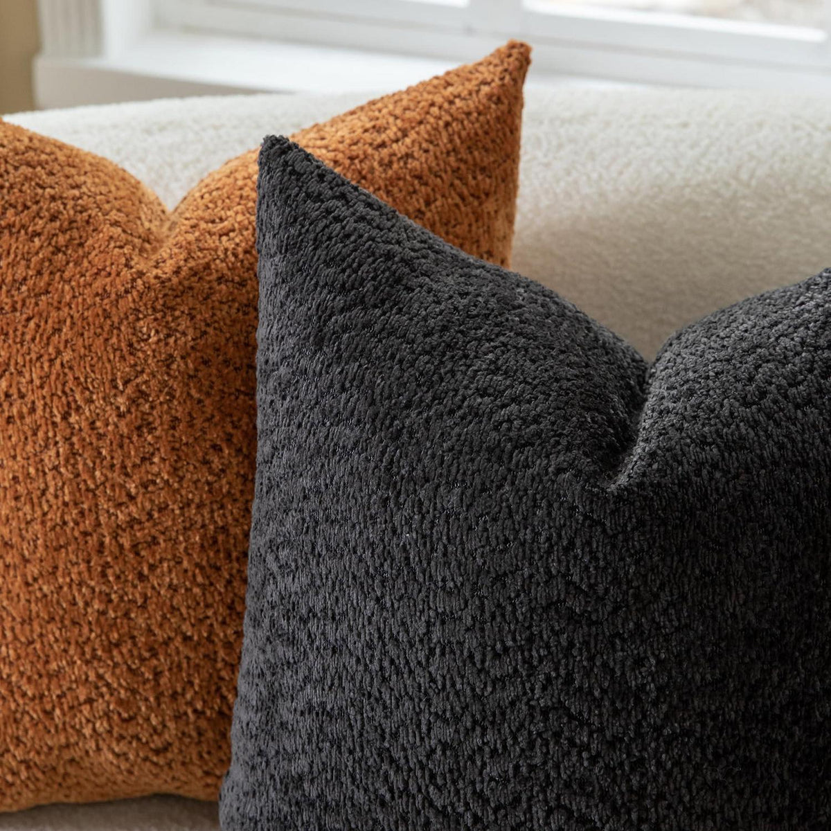 2x Chenille Kissenbezug Schwarz 30x50cm - Weiche Bouclé Optik