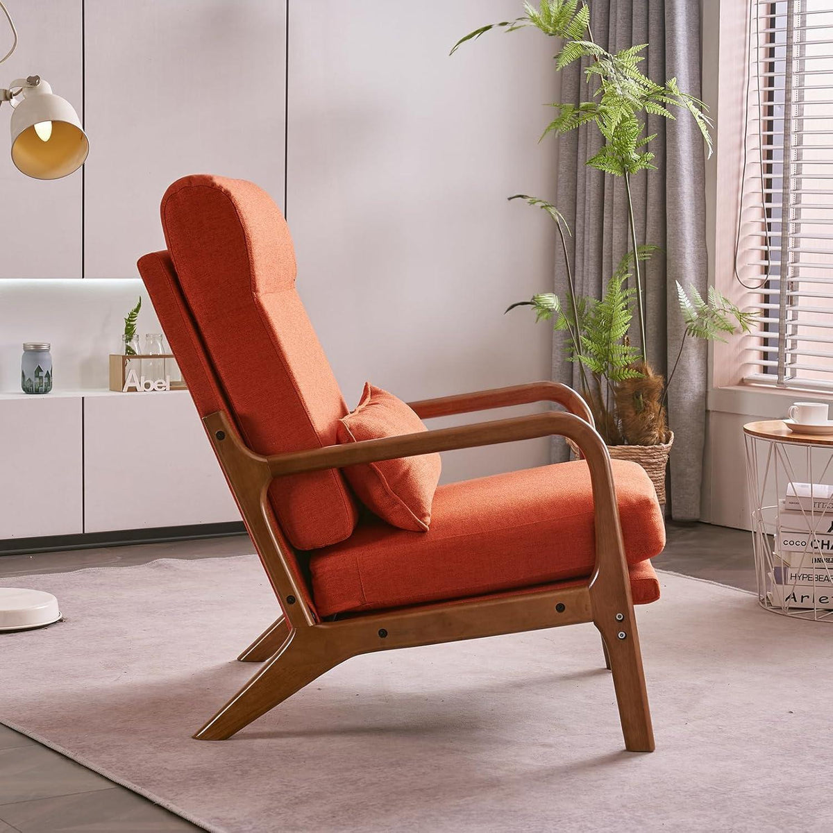 Mid-Century Sessel mit Massivholzrahmen – Orange