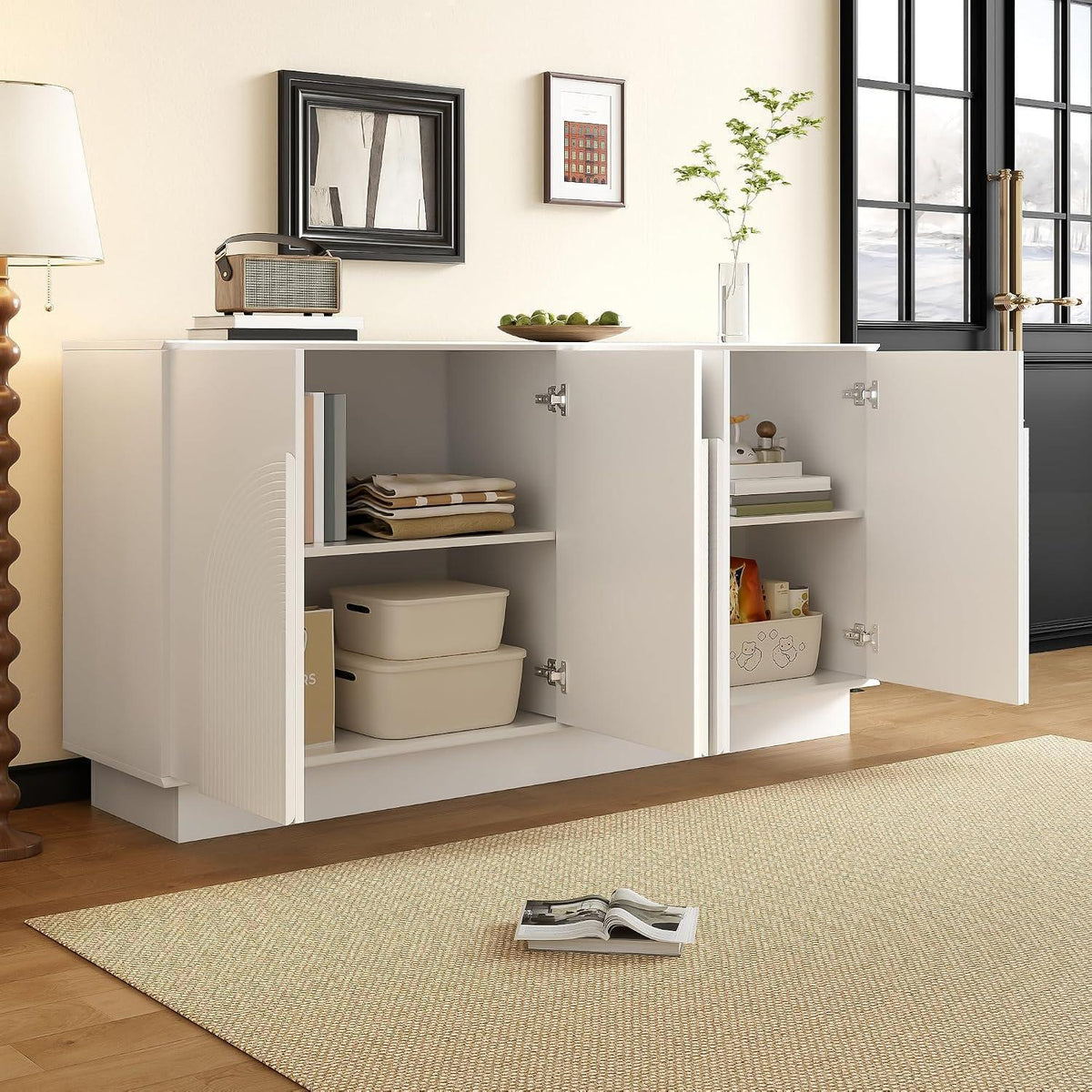 Weißes Sideboard mit 4 gewölbten Türen (160cm)